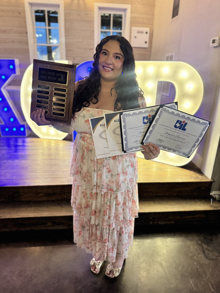 GenesisG_2028's tweet photo. Im so incredibly proud of my growth this season! Last night at our banquet I was awarded 
1st Team All District 15-6A 
Academic All District 
And KC Hitting MVP
I had a great season with this team, and can’t wait for summer ball! 
@NationalEsparza @KCTigerSoftball @ExtraInningSB @LineDsoftball @CULionsSoftball @HCUSoftball @CoastRecruits