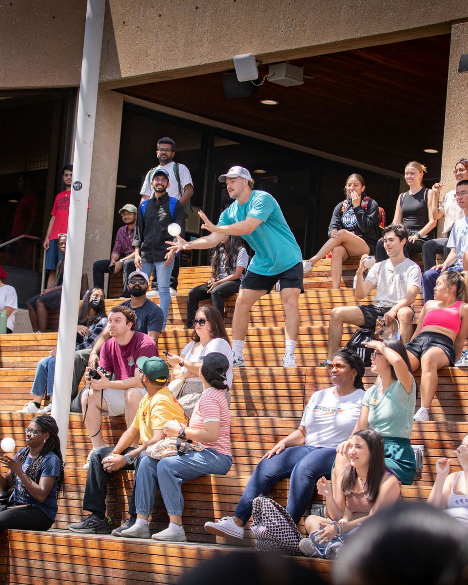 FutureComets's tweet photo. Future Comets, your journey starts now! 🎉🚀 
Student Affairs is your home base for connections, community, and unforgettable experiences.
Complete your next steps: https://t.co/zO76mHbVau https://t.co/YBkbwGM76q