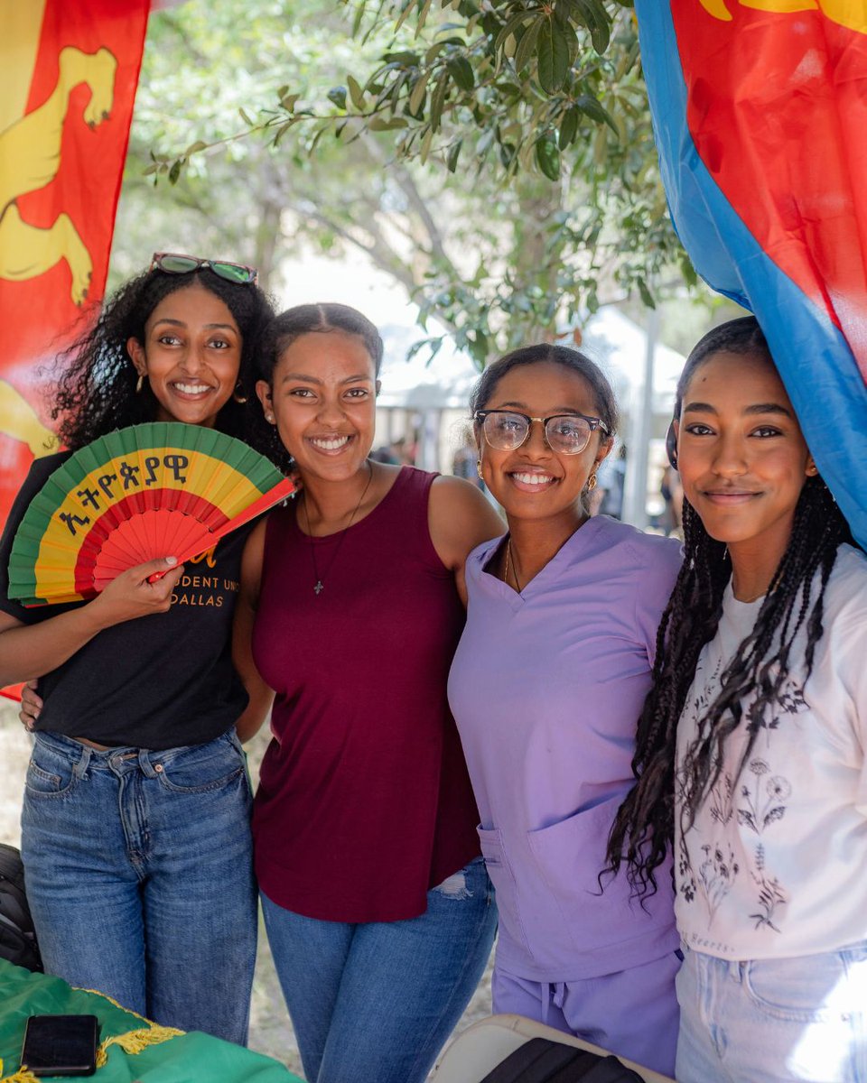 FutureComets's tweet photo. Future Comets, your journey starts now! 🎉🚀 
Student Affairs is your home base for connections, community, and unforgettable experiences.
Complete your next steps: https://t.co/zO76mHbVau https://t.co/YBkbwGM76q