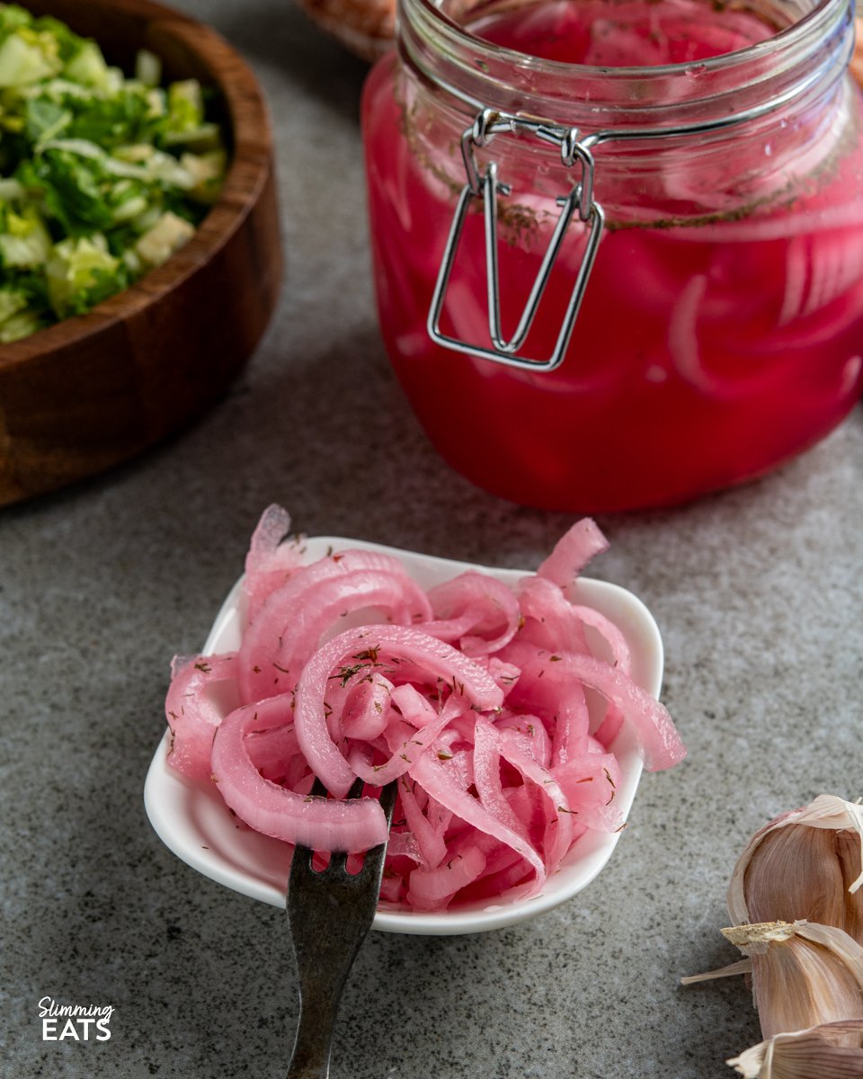 SlimmingEats's tweet photo. Pickled Red Onions - an easy simple recipe for homemade pickled red onion, once you try these you will never buy store bought again. Perfect condiment to a variety of dishes.

https://t.co/LixtpJNr1P https://t.co/26PpQEdhez
