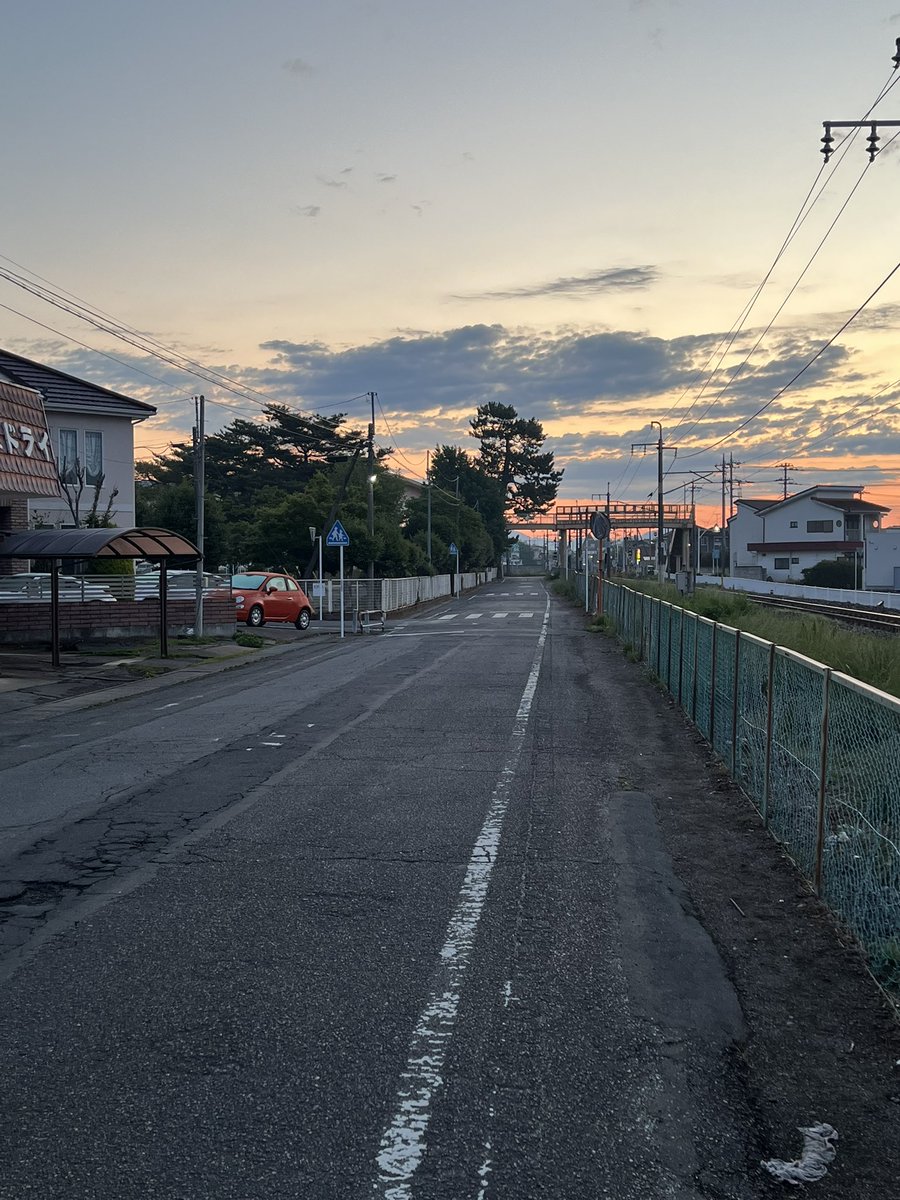 cbr600rrhirokun's tweet photo. おはようございます☀
朝散歩からのガーデニング🧑‍🌾
#朝散歩 #気持ち良い https://t.co/9JC1LAKHRR