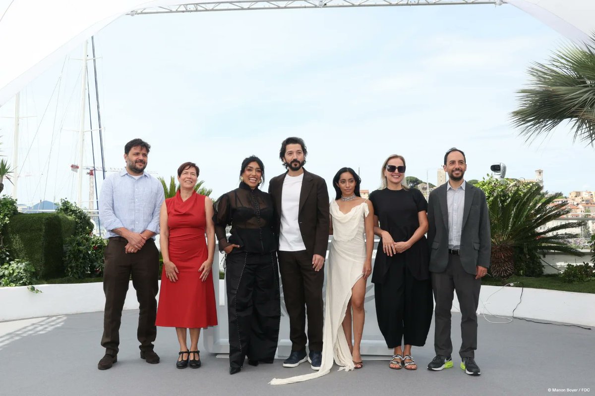 innapayan's tweet photo. Hoy Ceniza en la boca se proyectó en @Festival_Cannes 

Gracias a @diegoluna_ por su mirada generosa y a todas las personas que hicieron posible esta película.

El cine sigue siendo un acto profundamente colectivo. ✨ https://t.co/uKCNYJ65Fg