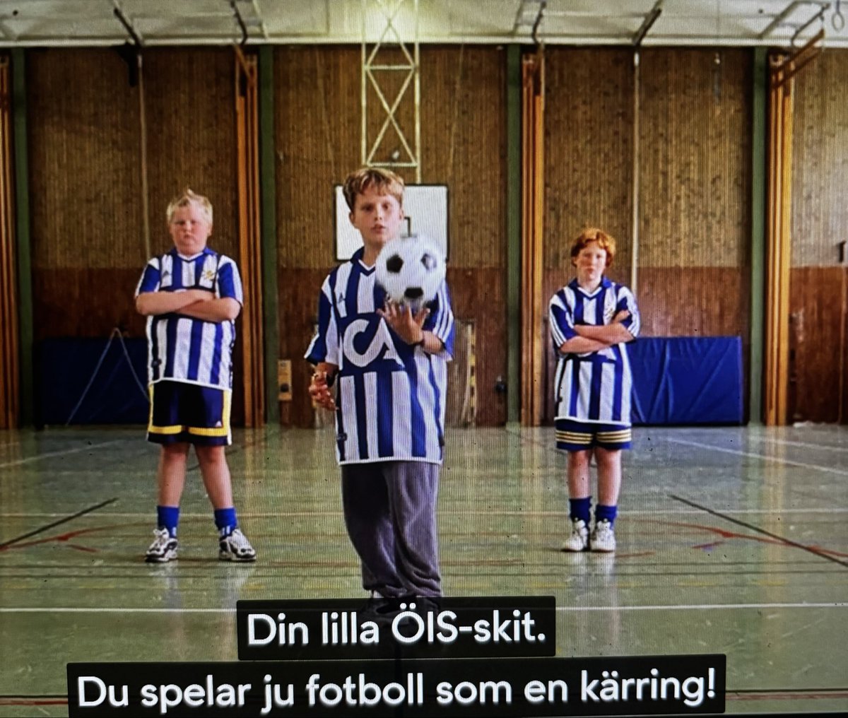 Sittplatsen's tweet photo. På måndag kommer hämnden för hur de här tre asen behandlade Marcello! 

Håll jävligt hårt i era hang gliders! https://t.co/zGTUZhEuaX