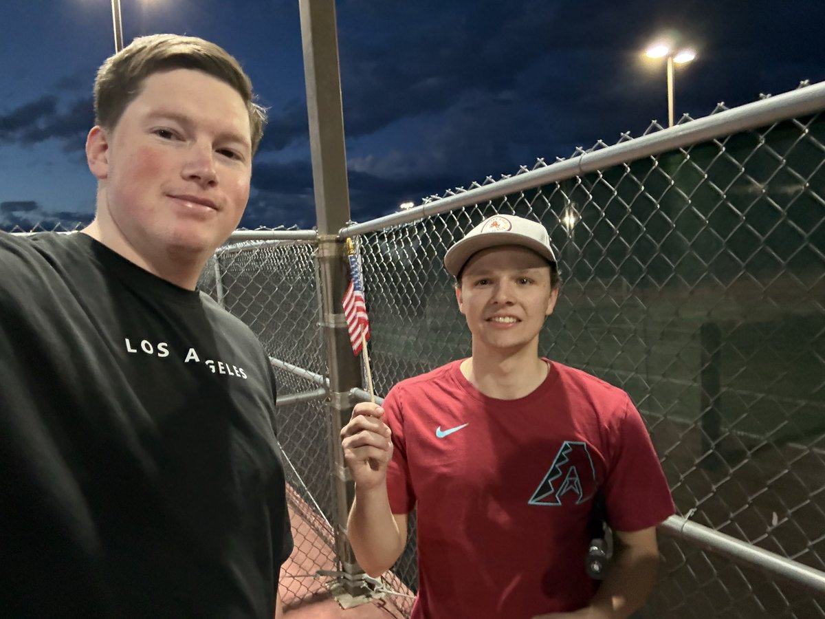 1andyhatch's tweet photo. Just a bunch of pickleball players making sure everyone’s registered to vote 🇺🇸🏓

Check your registration. Remind your friends too. https://t.co/1gdMElu232