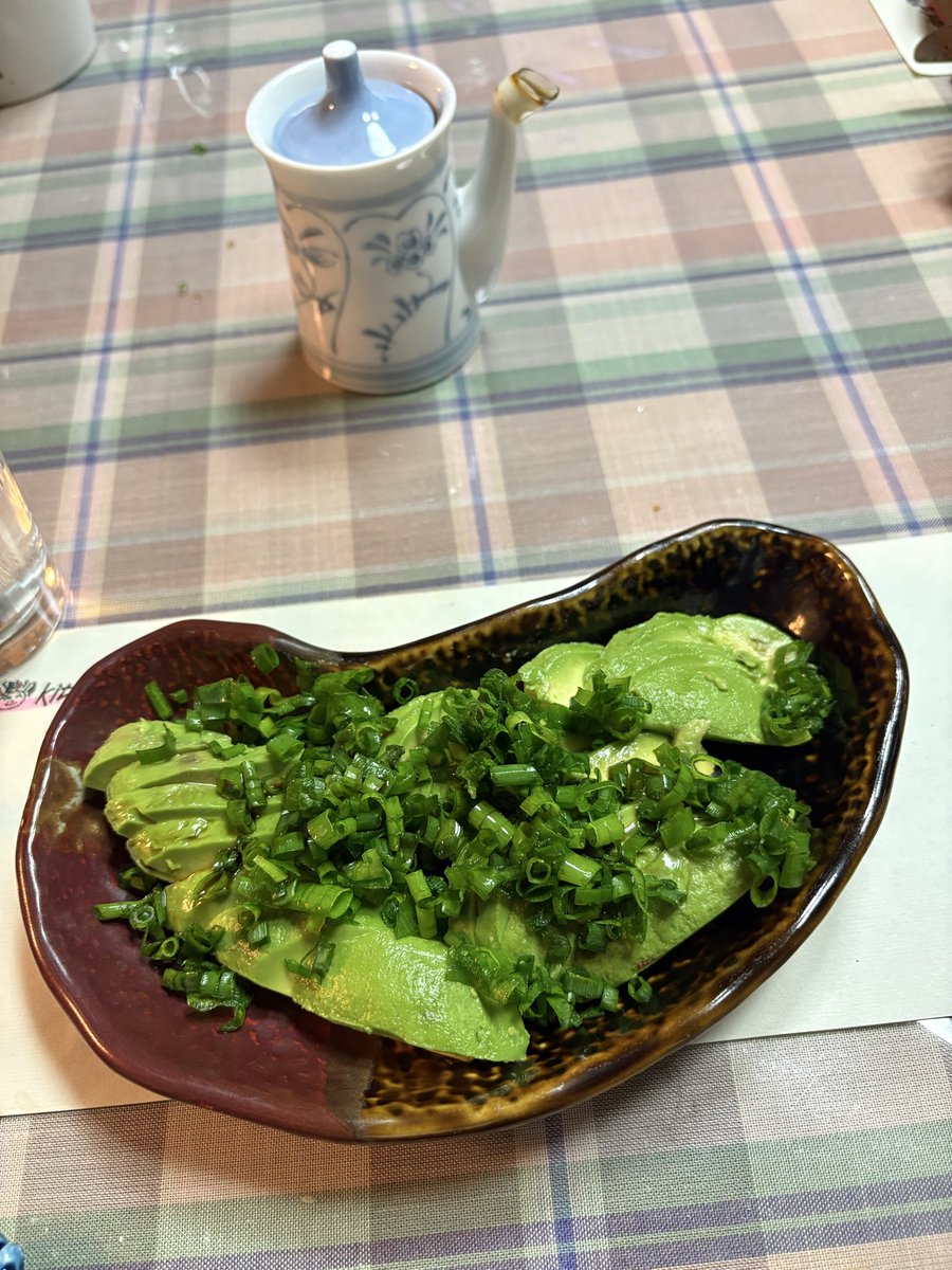 79gCPkG1np87139's tweet photo. 専門学校時代の恩師、宮部先生の自家製フルコース。どれも美味しすぎて、夢のようなひと時でした。先生、本当に感謝です🙏✨✨
今年二月末の写真
#自家製
#miyabe' s kitchen
#美味しいお料理
#フルコース https://t.co/VijhODUVPT