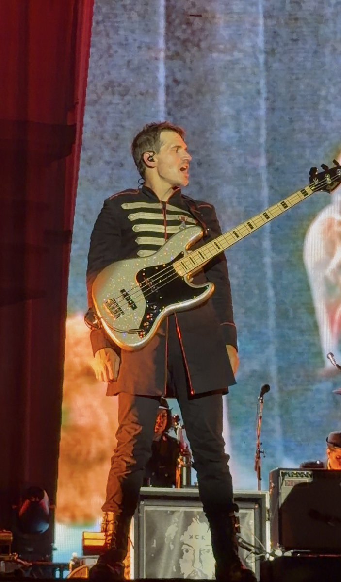 AUS 🖤🗡️ DANGER DAYS SUMMER tweet media