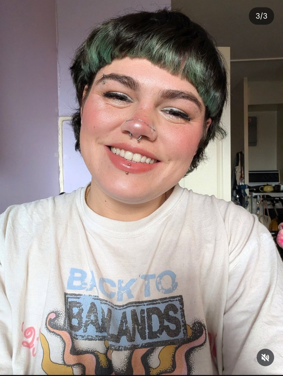 elevntwntyone's tweet photo. [tw death]

just found out a good friend of mine died by suicide last night. we met in the psych ward when were both admitted for suicidality &amp; bonded over how much we loved halsey. their name was clementine (after the song) &amp; I will miss them every day for the rest of my life 🍊 https://t.co/ddK8qcuMwO