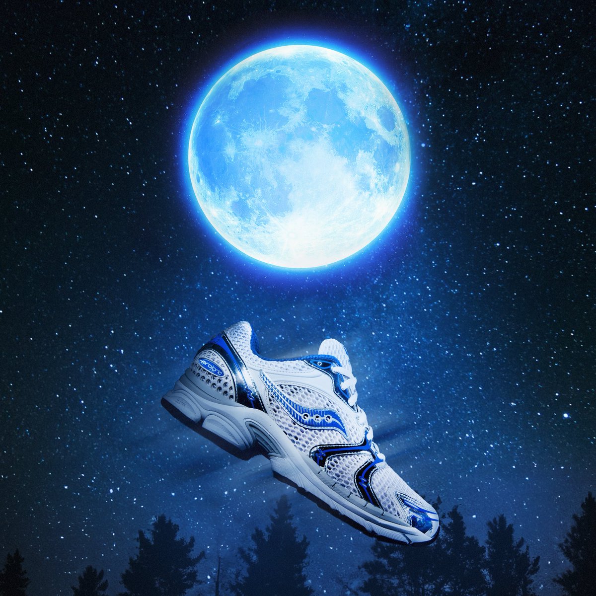grinmorestore's tweet photo. Bathed in lunar blue and framed by chrome detailing, the Saucony ProGrid Triumph 4 “Blue Moon” feels engineered from another world. Open mesh construction and metallic overlays capture the precision of late-2000s performance design.

Now available at Grinmore! https://t.co/RvtqVJvC8l