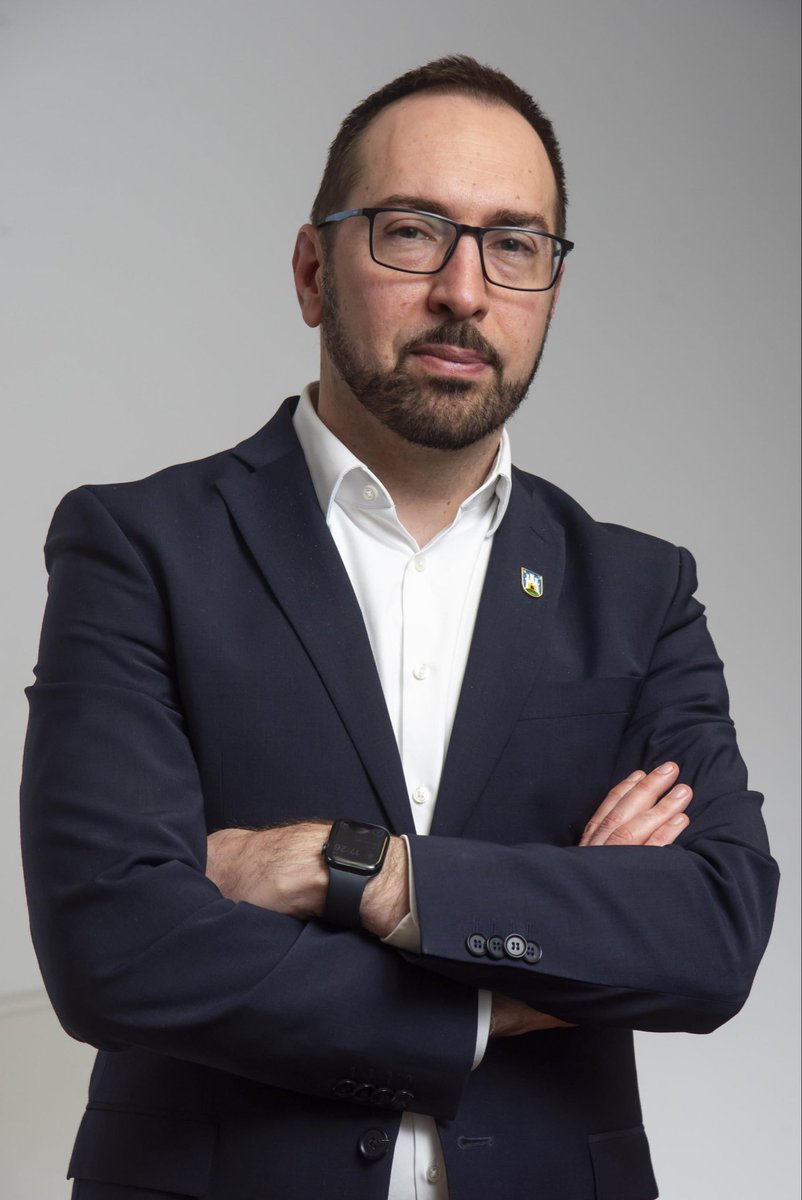 Tomislav Horvat tweet media