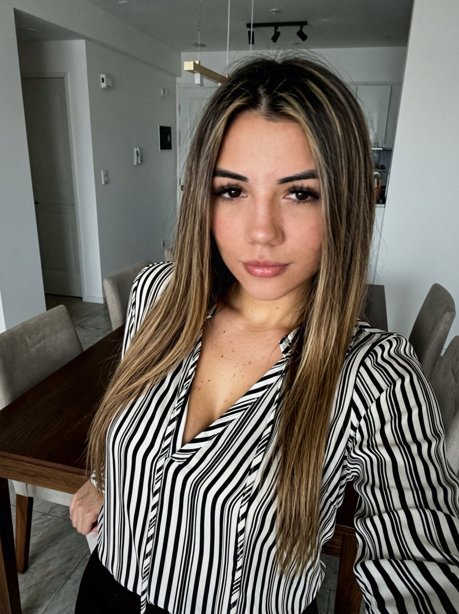 Oliviaa tweet media