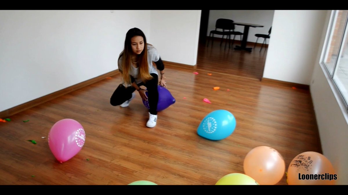 loonerclips's tweet photo. With every sit, squeeze, and burst, the excitement builds as the balloons disappear one by one. Watch 
https://t.co/Zy5gE7Cjj1
Now #Looner #Sittopop https://t.co/bkHjbtLtN7