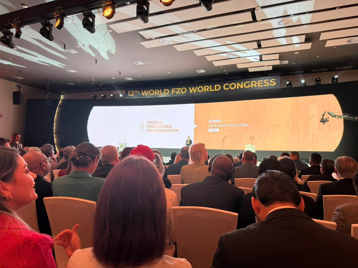 ZFSantander's tweet photo. #Ahora | Desde #Panama🇵🇦 nuestra Gte. @serranoandre  integra el #WorldCongress2026 de @WorldFreeZone, principal escenario global donde se están redefiniendo las dinámicas del comercio, la inversión y el desarrollo económico desde las zonas francas. 🌎🇨🇴 https://t.co/aQXuikShOw