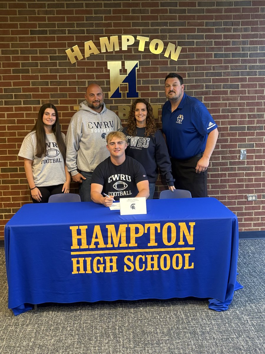 Talbots_FB's tweet photo. We want to wish good luck to 2 of our seniors who will be heading off to college to compete at the next level. Brody Junker is headed to @CWRUFootball and Drew Interthal is headed to @Geneva_Football . We are proud of you guys and look forward to following you in the future. 🦴🏈 https://t.co/9At6AefEWT