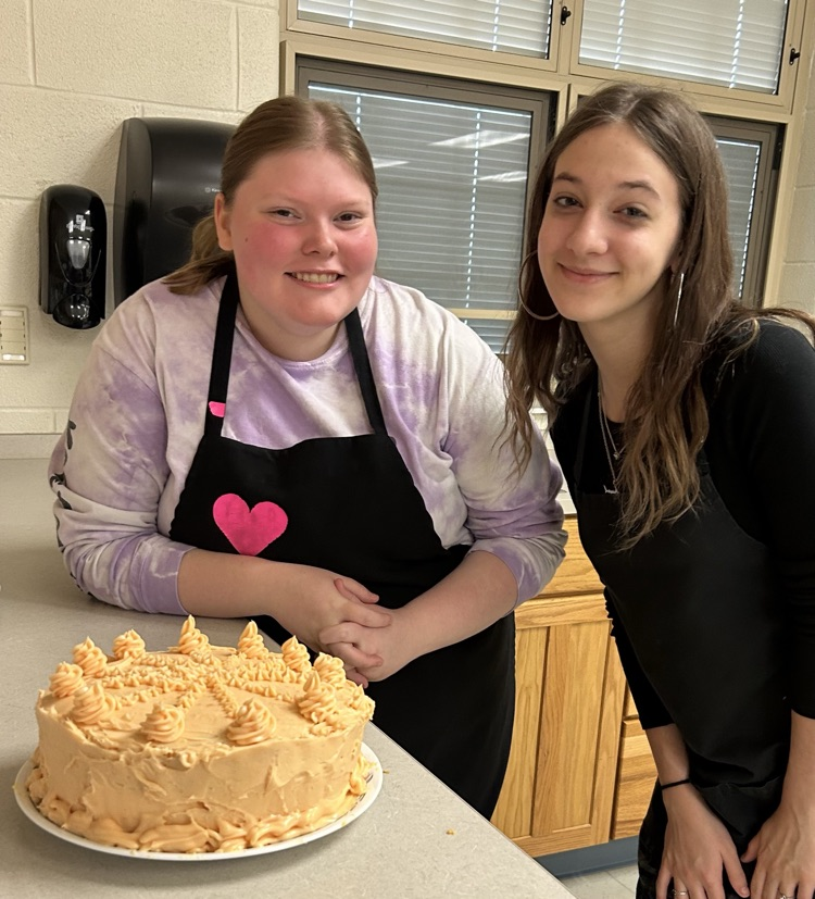 GVLocalSchools's tweet photo. Baking and Pastry Arts Class! https://t.co/DxlYzxAHId