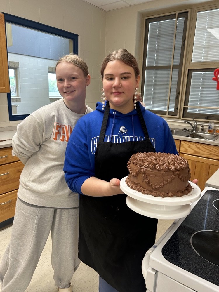 GVLocalSchools's tweet photo. Baking and Pastry Arts Class! https://t.co/DxlYzxAHId