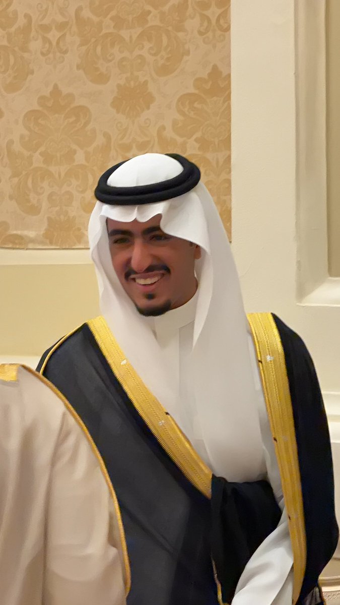 v_jhkk's tweet photo. تشرفت الليلة بحضور حفل زواج الأمير سعود بن عبدالله بن سعود بن محمد آل سعود . أبارك لسموه الكريم، ولوالده ولأعمامه أصحاب السمو الامراء وجعل الله أيامكم عامرة بالأفراح والمسرات .
#ال_سعود #الرياض #رايد_الضيوفي #الامير_سلطان_بن_سعود_ال_سعود https://t.co/XNR2EN7nEf