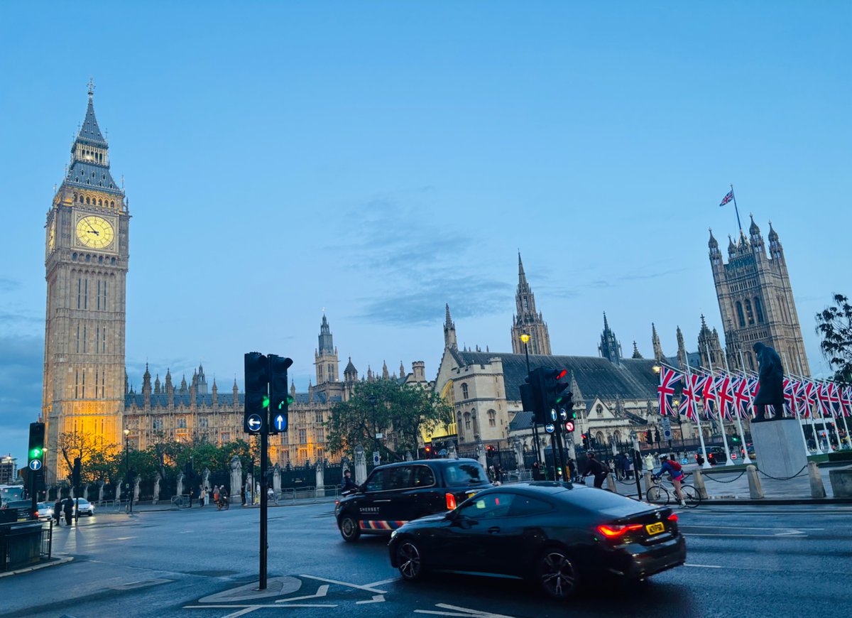 AlwaysMoreUK's tweet photo. Hello London Town 🏴󠁧󠁢󠁥󠁮󠁧󠁿🇬🇧 https://t.co/wesELNAGBM