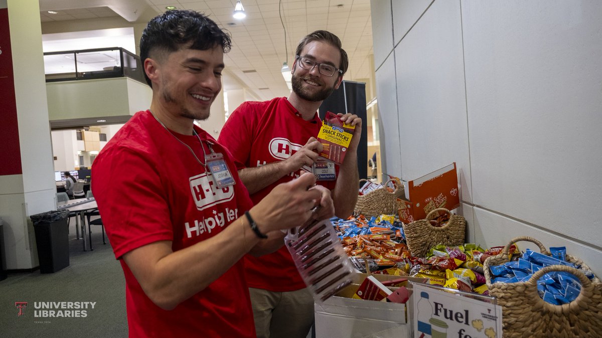 TexasTechLib's tweet photo. As we wrap up another semester, lets thank once again one of y'alls biggest cheerleaders in your academic success. @HEB #ThankYouHEB #HelpingHere #WreckEm #GoLibrary https://t.co/x6XBIOlZq9