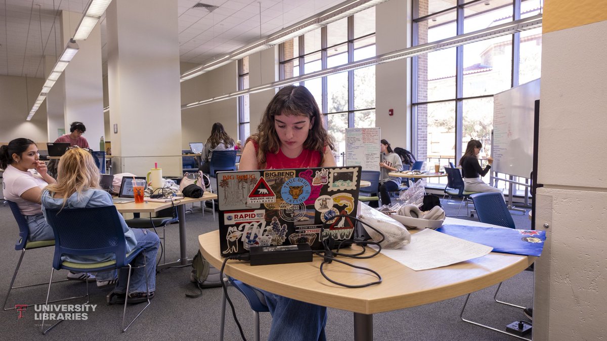 TexasTechLib's tweet photo. As we wrap up another semester, lets thank once again one of y'alls biggest cheerleaders in your academic success. @HEB #ThankYouHEB #HelpingHere #WreckEm #GoLibrary https://t.co/x6XBIOlZq9