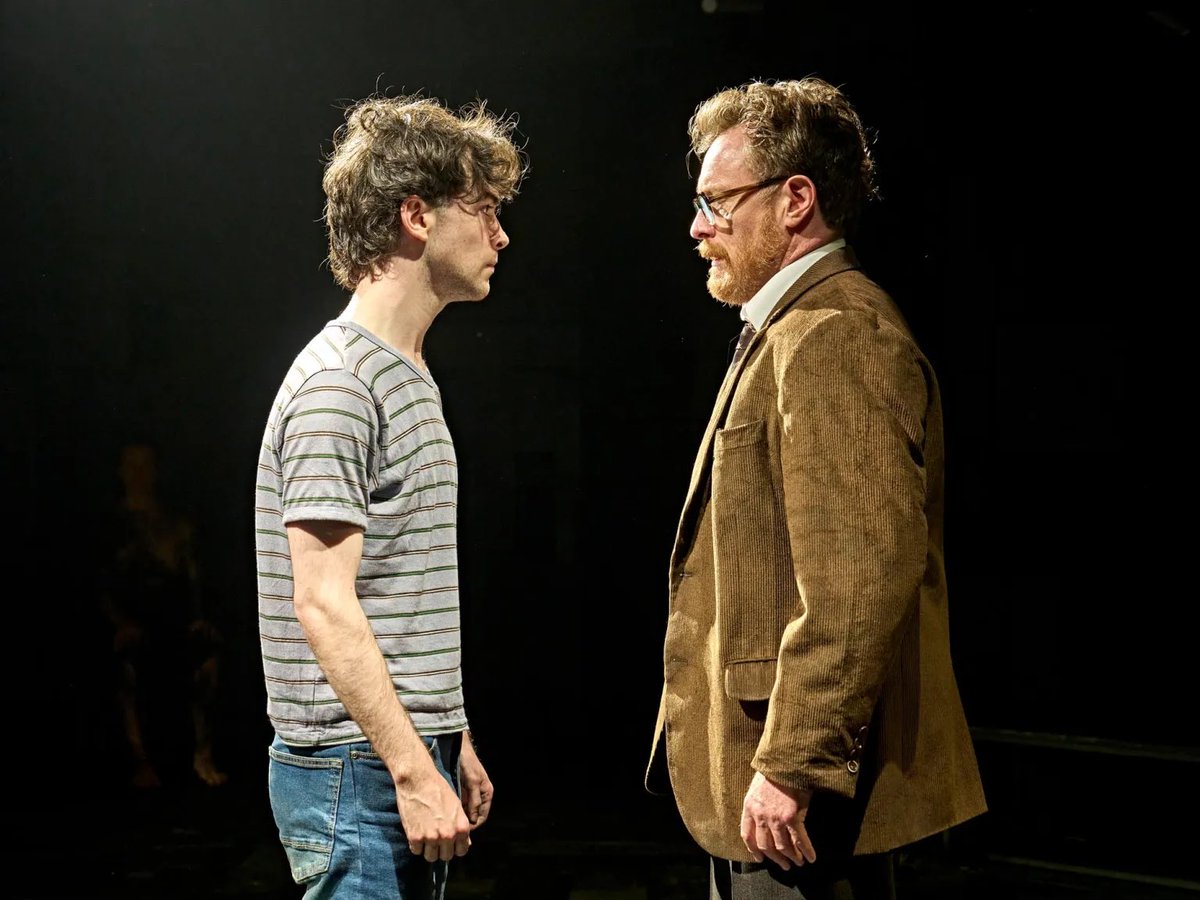 tobysnews_'s tweet photo. First look at Toby Stephens as Martin Dysart in Equus!

📸 Manuel Harlan
#TobyStephens #Equus #menierchocolatefactory https://t.co/d3EzCFqIsB