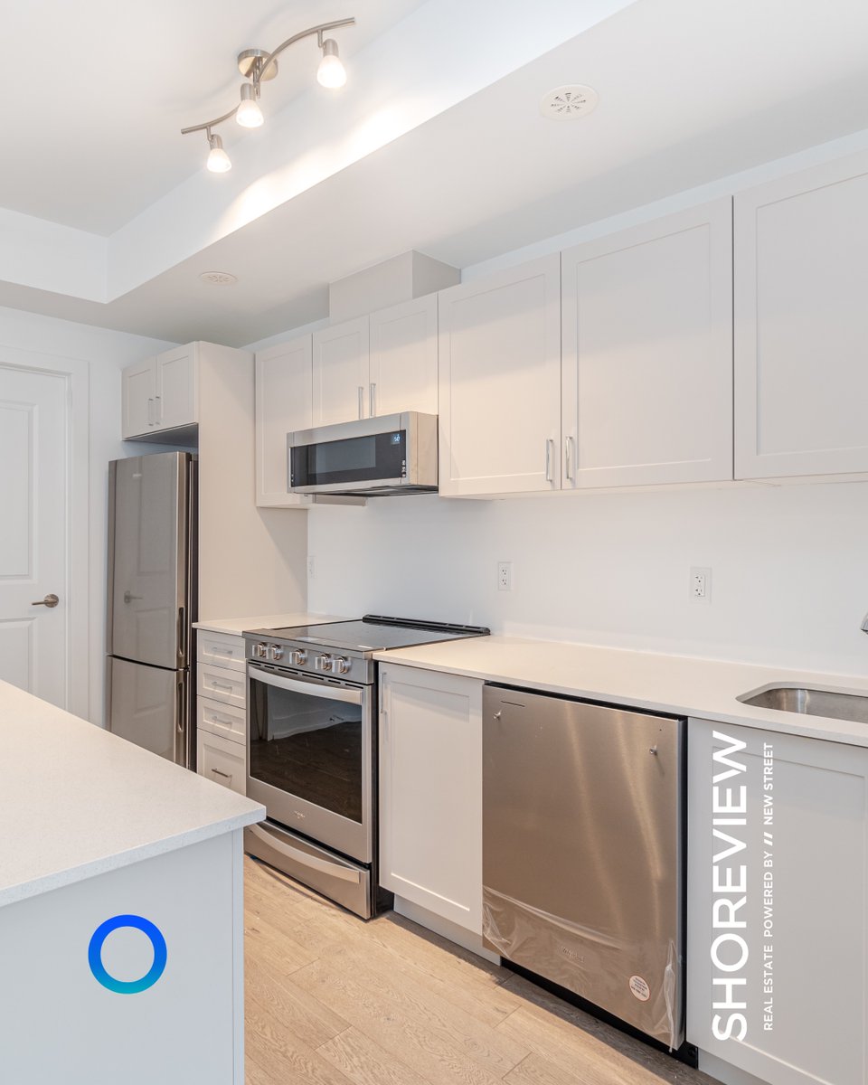 ShoreviewTeam's tweet photo. Happy Closing 🎉
We’re incredibly grateful and excited to officially announce the closing of 1062 Douglas McCurdy Common #229, Mississauga. This one was a journey — with plenty of moving parts, challenges, conversations, and patience along the way. https://t.co/vtTztiaTw9