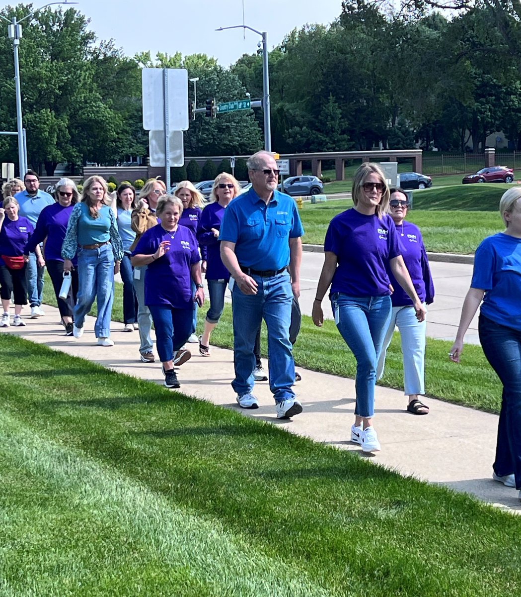 FMHins's tweet photo. 💙 Last Saturday FMH employees laced up for the @BreakthroughT1D Walk and kept making strides with a Home Office walk this week! We're proud to be part of an effort that brings awareness and support to the T1D community to turn Type 1 into Type None. #FMHGivesBack https://t.co/nY5v7MoDTq
