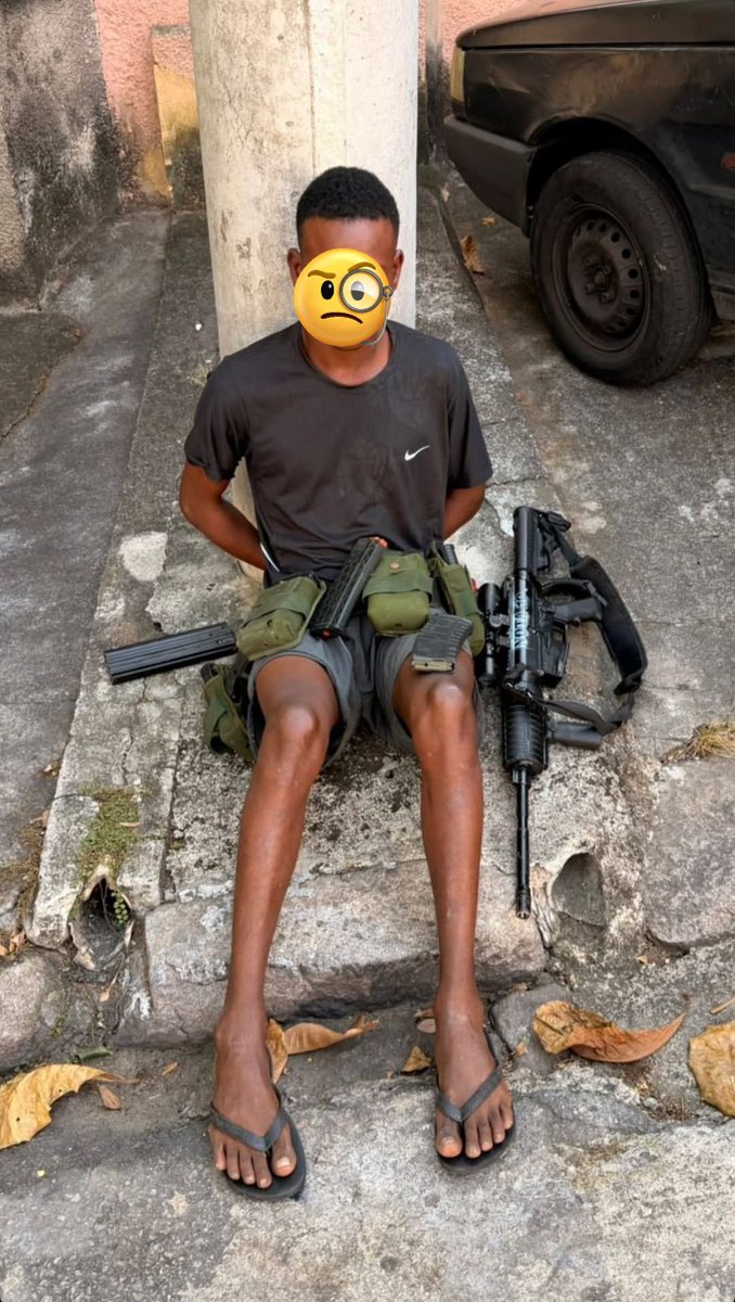 informesrj88's tweet photo. Uma operação policial realizada por agentes da Polícia Civil aconteceu hoje na comunidade do Quitungo (CV), em Brás de Pina. A ação teve como objetivo prender traficantes de drogas e assaltantes de cargas que atuam na região. https://t.co/VEkv49aFnm