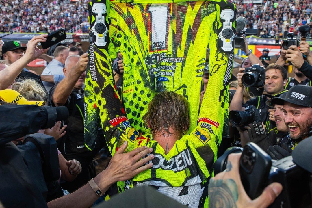 Fox Racing Japan tweet media