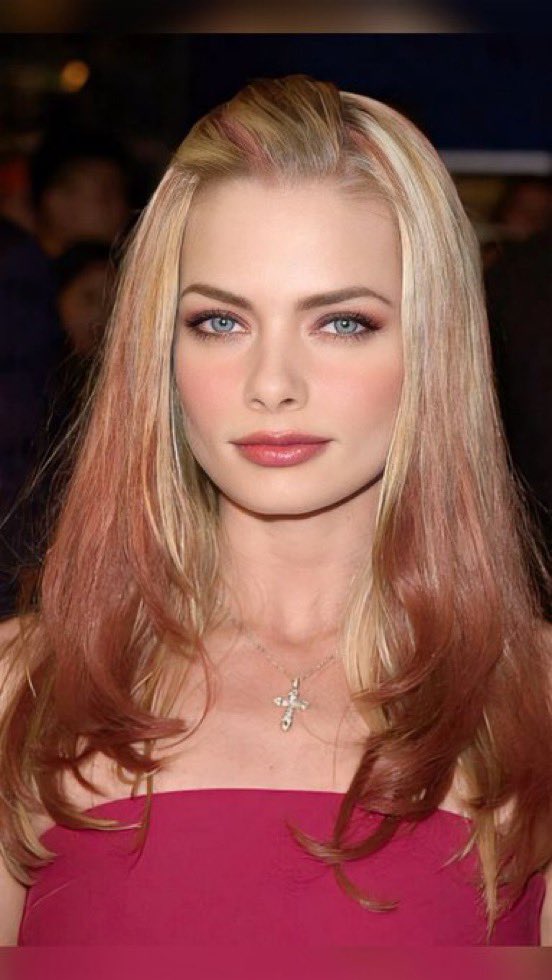 HAKMYETKANr1's tweet photo. Ana Akımdan OnlyFans/Yetişkin Sektörüne Geçen Oyuncular...

Thread. 🧵👇

10. Jaime Pressly. 🇺🇸 https://t.co/SYPUQZem75