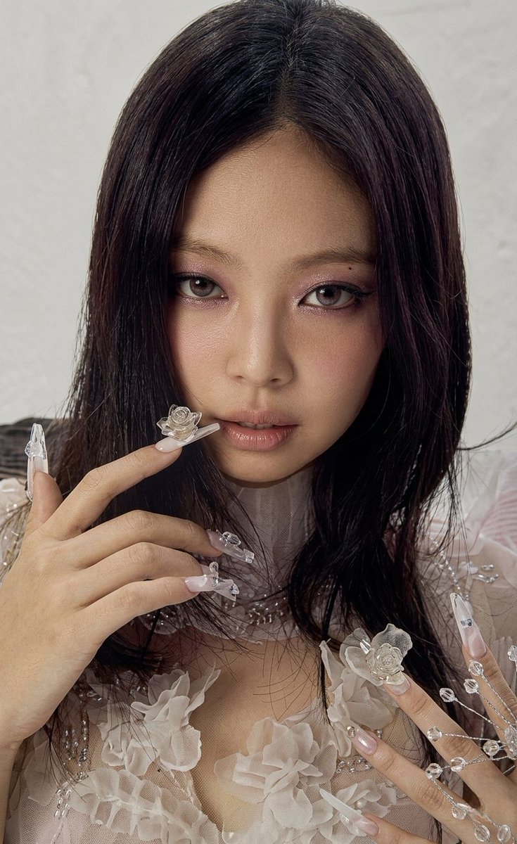 Jennie Kim tweet media