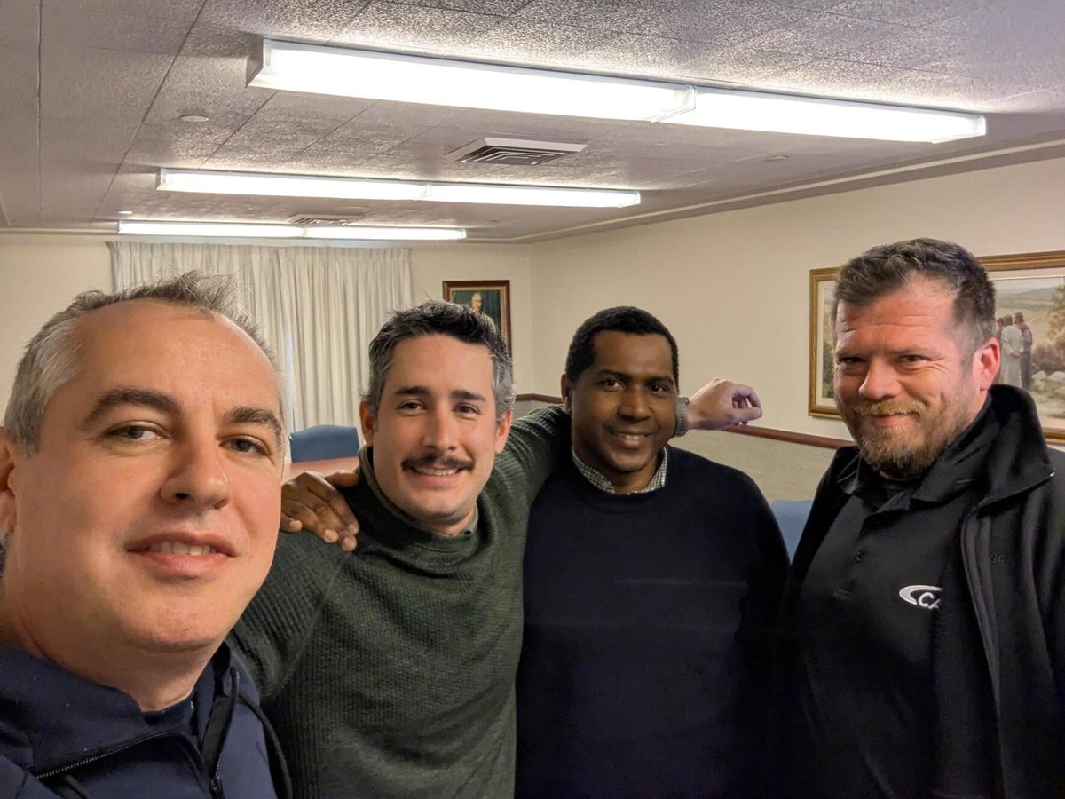 CaseFMS's tweet photo. Great time connecting with our CBRE partners in the Québec region this week to discuss our ongoing partnership, operational priorities, and future opportunities together.

#Case #CBRE #FacilitiesMaintenance #Partnership #ItsClearwithCase https://t.co/D3nf4ZvLyp
