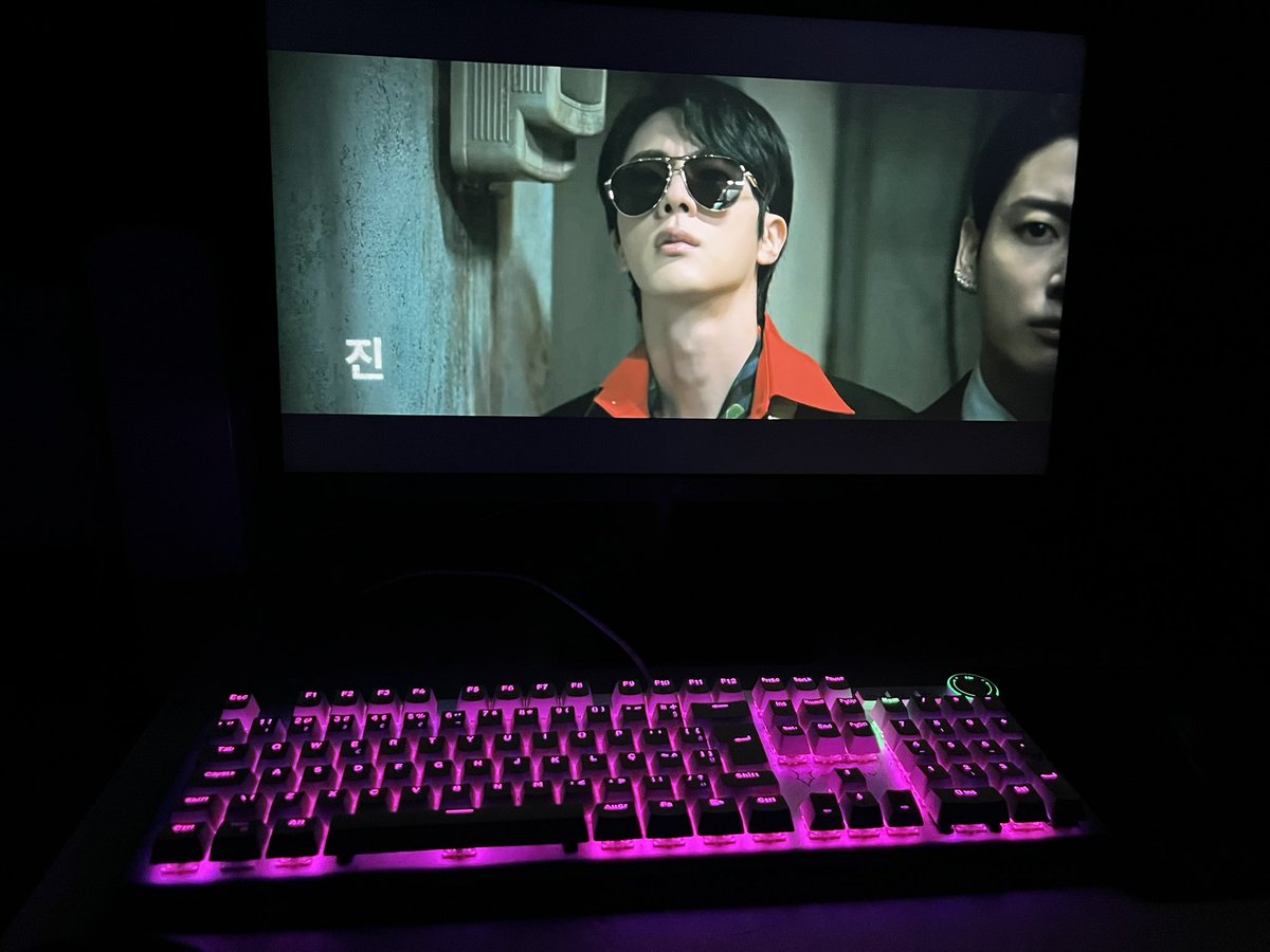 gyulix 🦋 tweet media