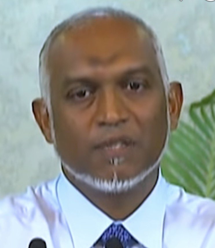 saeedBOKI's tweet photo. ނޫސްވެރިޔާ ކުރި ސުވާލު 

ރައީސް އޮފީސް އަންހެމް މުއައްޒަފަކަށް ސިގުނަލް އެޕް މެދުވެރިކޮށް  އެކި ރޭރޭގެ ދަންވަރު އަދި ފަތިހު ޖުމުލަ 58 ފަހަރު ގުޅީ ކީއްކުރަންތޯއޭ. 

ޖަވާބު 

ލައްޓި ފުމެ އަރާތީ ލައްޓި ބާނަންދާން ( މިހެން ބުނިނަމަވެސް އެ ނިމުނީއެއްނު ) https://t.co/CqFCHQwZ7V