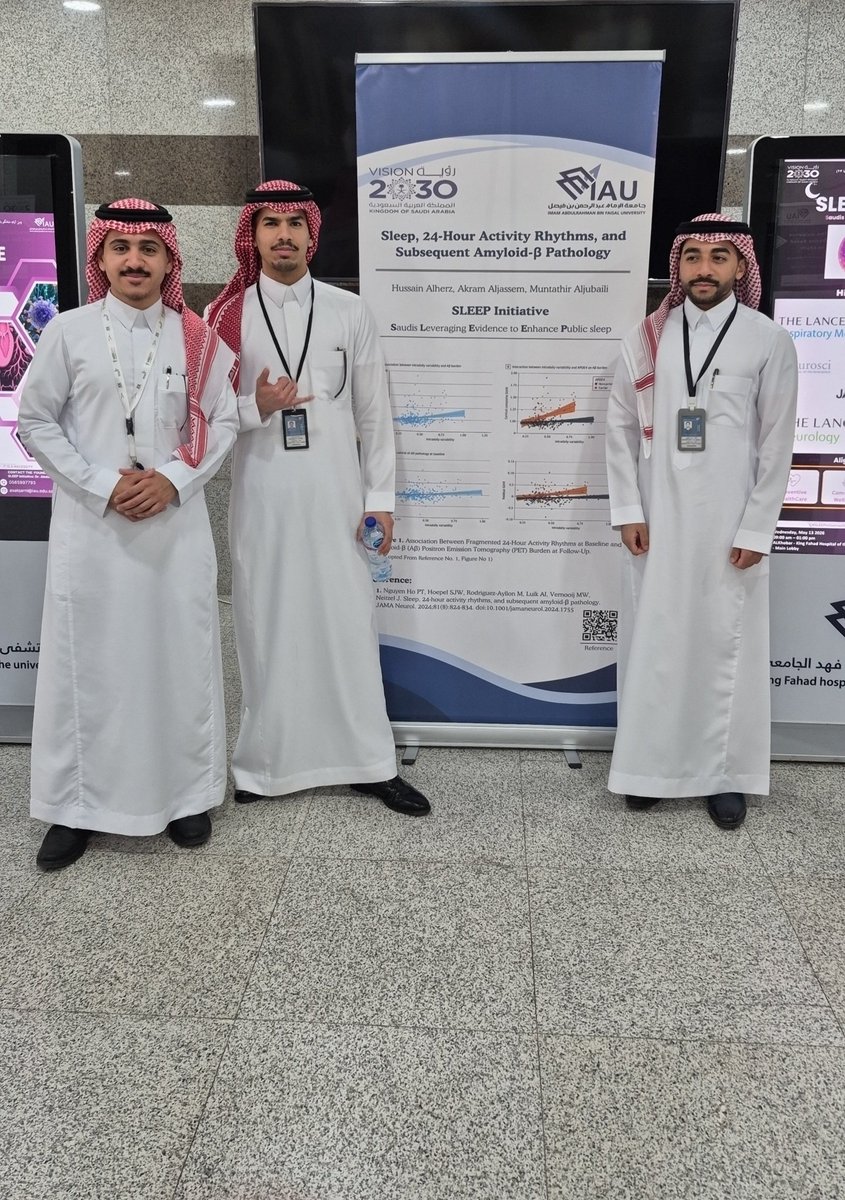 Akram_356's tweet photo. تشرفنا اليوم انا وزملائي بالمشاركة @IAU_KFHU في مبادرة التوعية بأهمية النوم💤✨️تحت إشراف دكتور @alqarni_sleep

Take-home message: maintaining a regular and stable sleep-wake pattern may help reduce Alzheimer’s risk, especially in individuals carrying the Alzheimer’s risk gene. https://t.co/uutKlcR4Mn