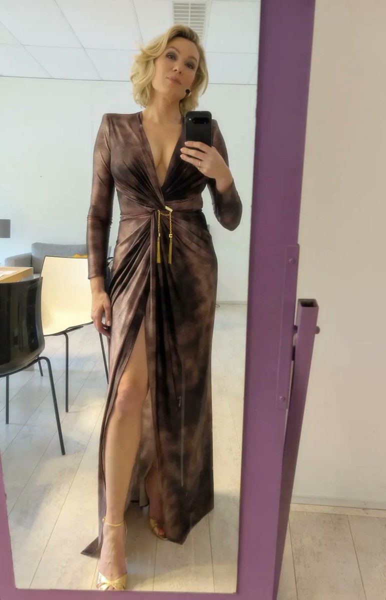 DutchareBeautys's tweet photo. Marlijn Weerdenburg
#dress https://t.co/pr4mMiToce