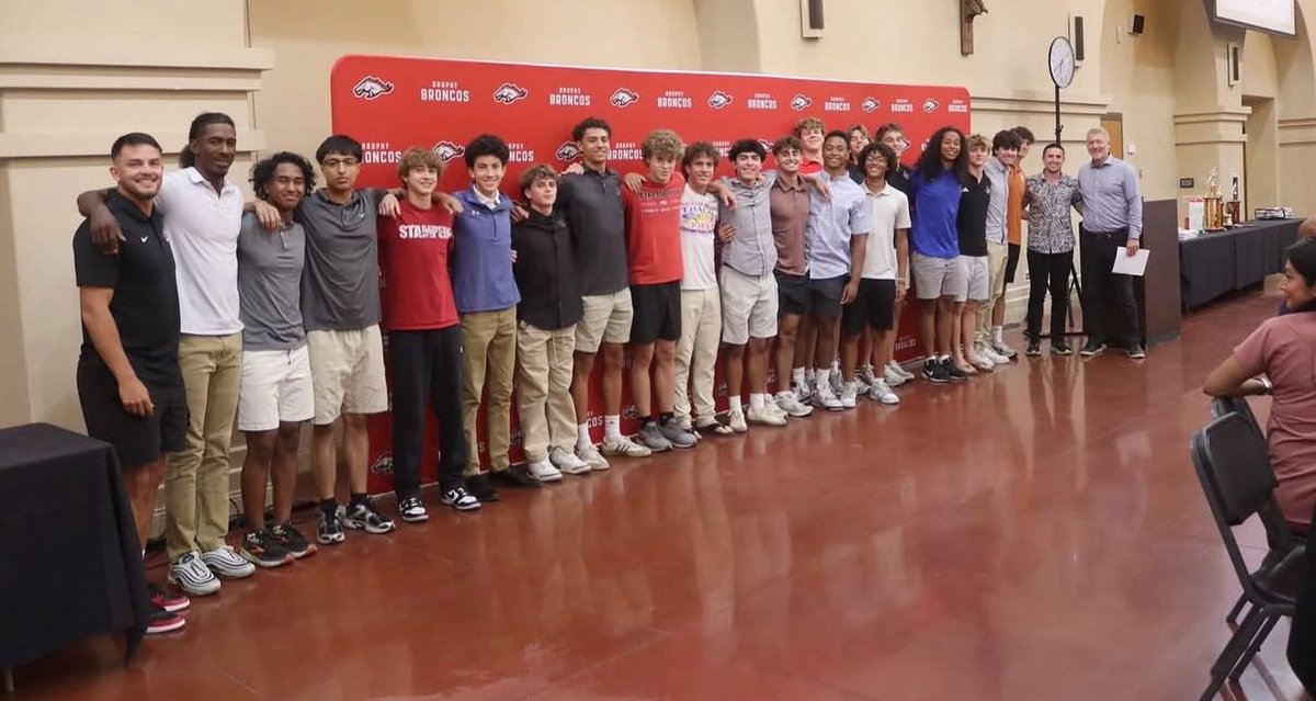 Luke_Cundiff's tweet photo. Wrapped up freshman year track season at Monday night’s banquet. Honored to earn a Varsity Letter as a freshman.

First year competing in track and finished with a PR of 44.89 in the 300m hurdles.

Thank you Coach @DevonAllen13 for an incredible experience. https://t.co/zFEJju9lTP