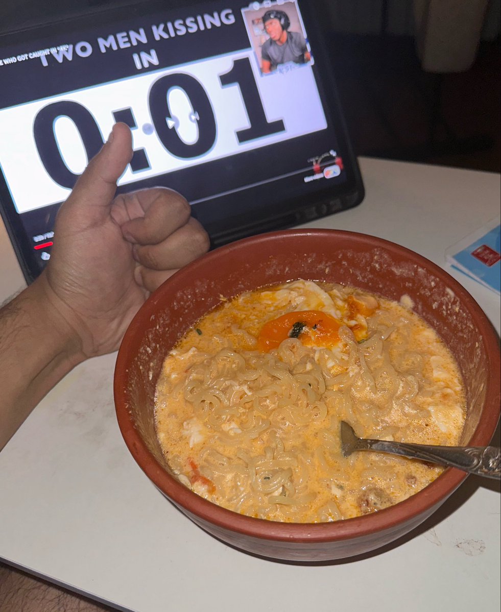 ✰𝙑𝙚𝙞𝙡 tweet media