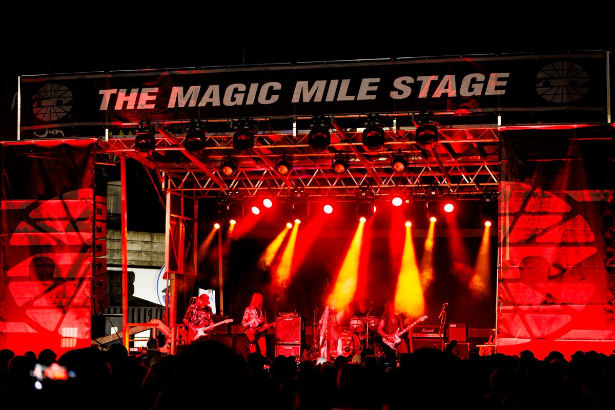 New Hampshire Motor Speedway tweet media