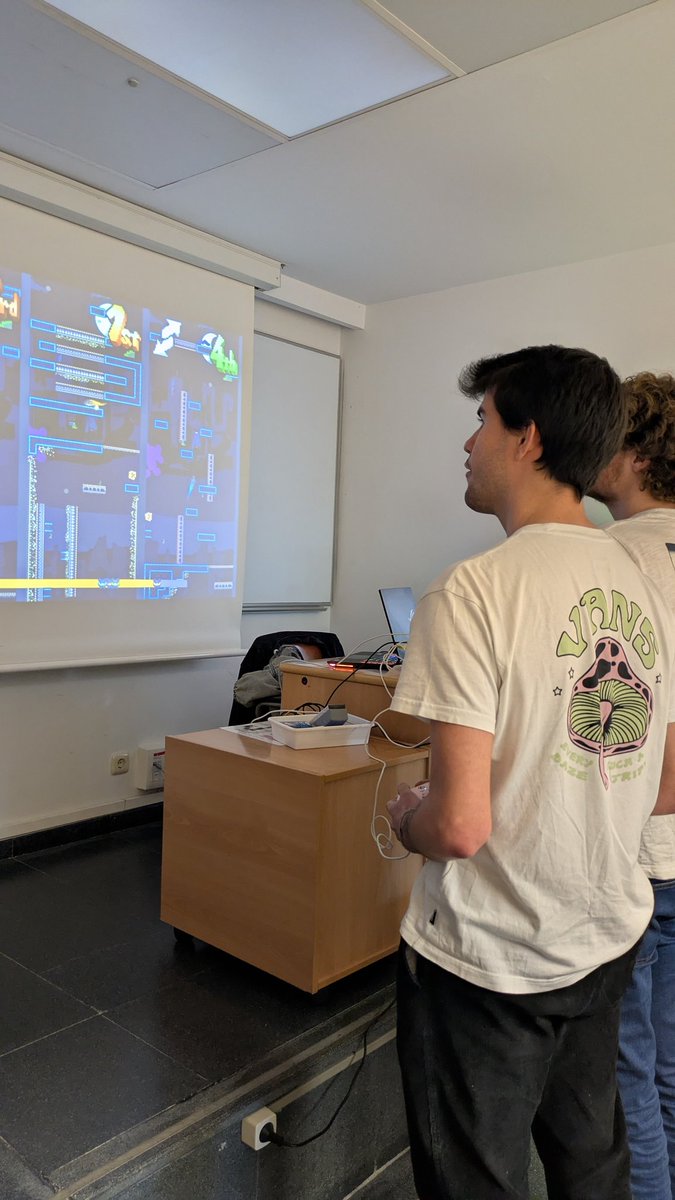oddcomes's tweet photo. Yesterday we held a playtesting session in @mdv_ucm to test and iterate on the latest features of our next game: Screen Crashers 🎮💥

We gathered a ton of incredibly useful feedback to keep building the best possible experience for all of you 🚀 https://t.co/Ib4wCxehVL