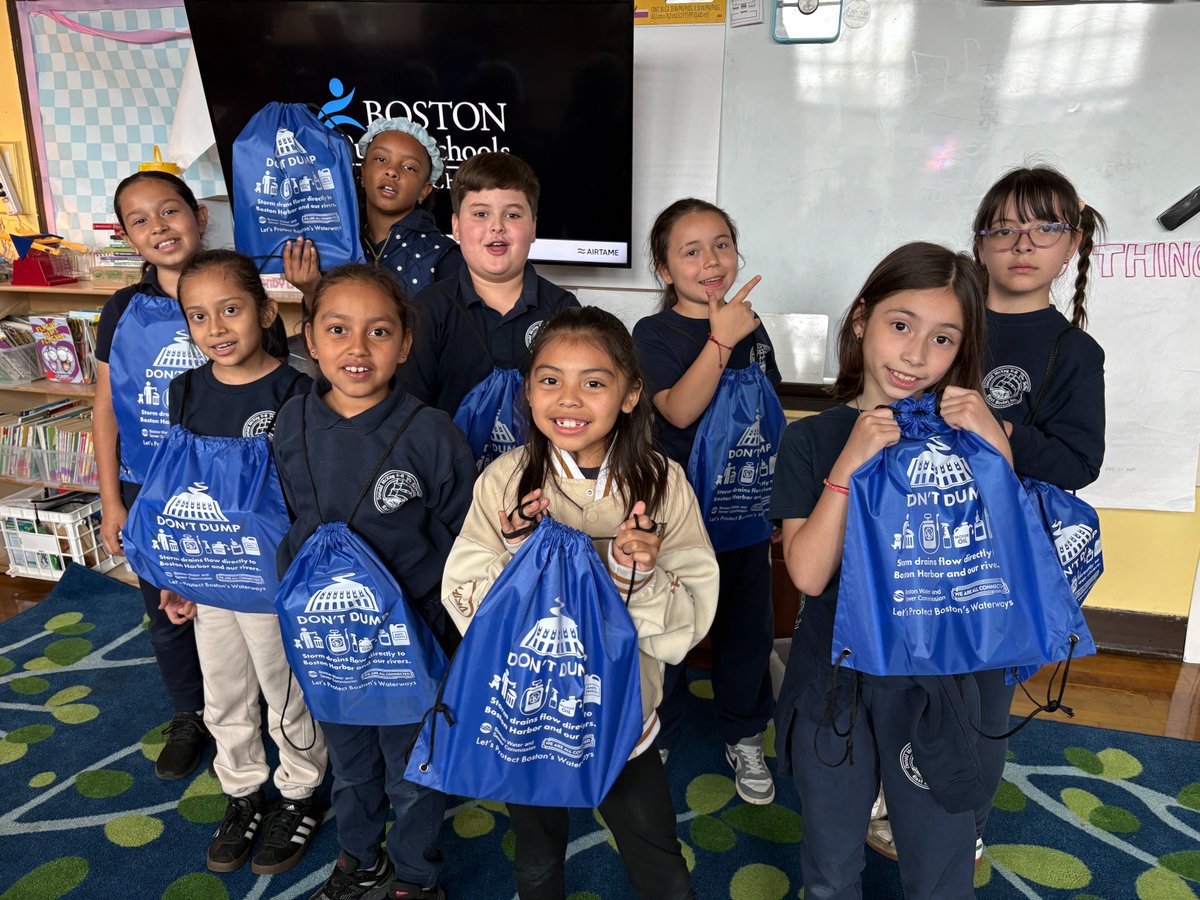 BOSTON_WATER's tweet photo. Today at McKay elementary in #EASTBOSTON,  we got the opportunity to talk to students about what can and can’t be flushed down the toilet! Remember only the 3Ps can be flushed, preventing backups is massive money saver! https://t.co/XRuseBWge2