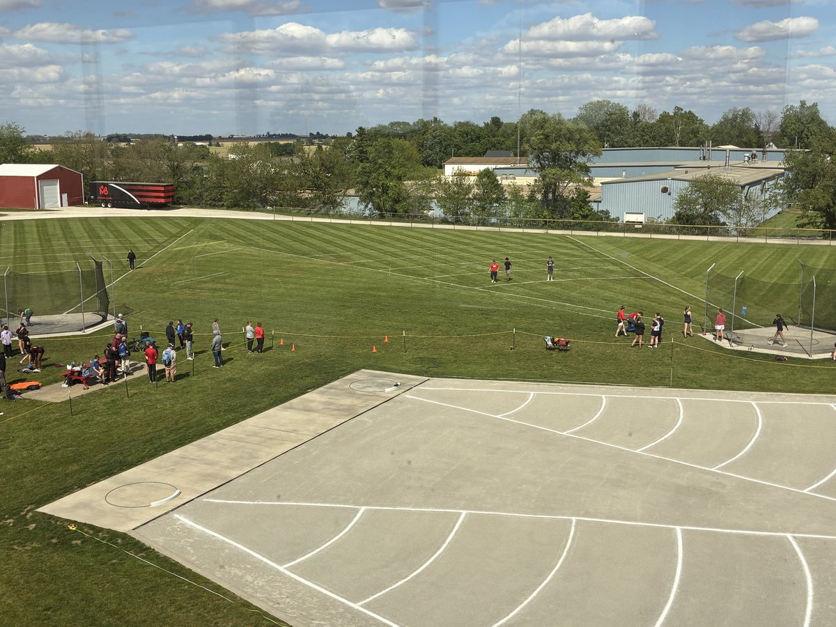 HHSBulldogCC's tweet photo. Announcing at Malone Field on the campus of Metamora Township HS for @IHSA_IL Class 2A Girls Sectional today! https://t.co/mVmUD7eS7z