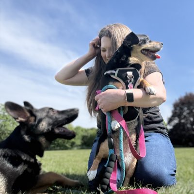 lauraeaton626's tweet photo. #NewProfilePic https://t.co/BbwtEGAmdG