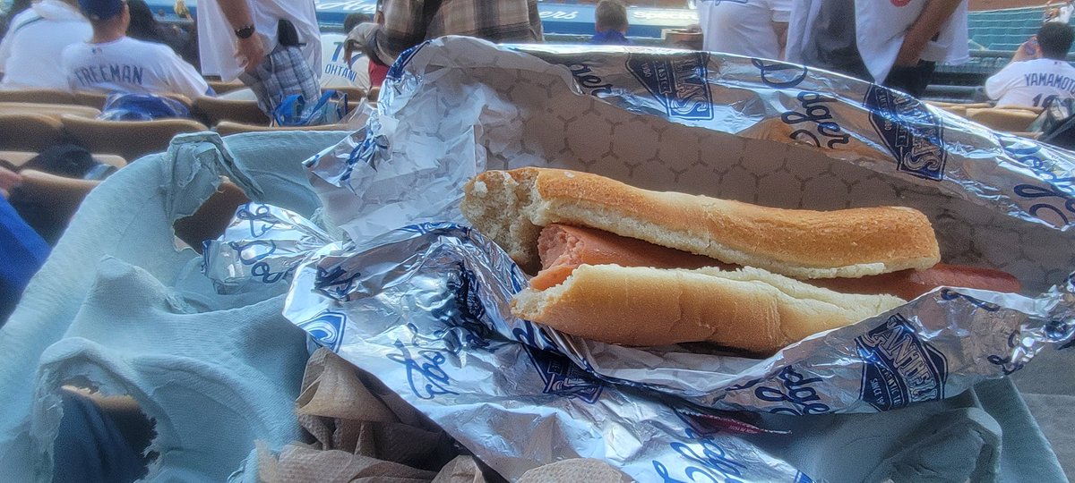 CyberMichaelM's tweet photo. At the Dodgers game last night 🌙. Sad to report the only highlights were eating a Dodgers dog and Shohei Ohtani hitting a home run ⚾️ Dodgers are playing awful right now. 😔 #Ohtani #LADodgers #mlb https://t.co/Kbn6JnrVPg