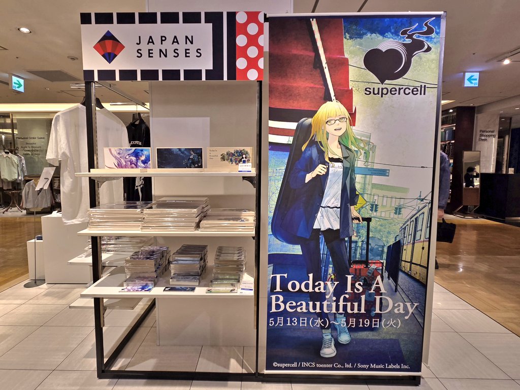 日本橋三越本店の｢supercell｣Today Is A Beautiful Day展 ミクさんの