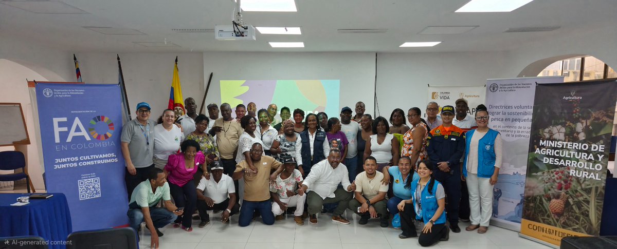 FAO_Colombia's tweet photo. #Guapi, #Tumaco y #Buenaventura avanzan en la reactivación de sus nodos de pesca como espacios de gobernanza territorial, en el marco de la evaluación y actualización de la Política Integral de Pesca en 🇨🇴
Proceso liderado por @MinAgricultura con el apoyo de @AUNAPColombia🐟 https://t.co/sLQViZ1hRE