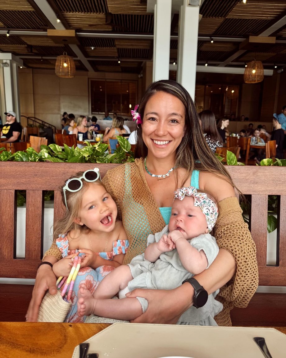 thrill_ng's tweet photo. She was a squad captain, a tax accountant, and now she runs two fitness studios in Nashville. Charo Bishop's story is a lot more interesting than "NFL wife."

https://t.co/qaaTftWptg https://t.co/MfFr9LsnDv
