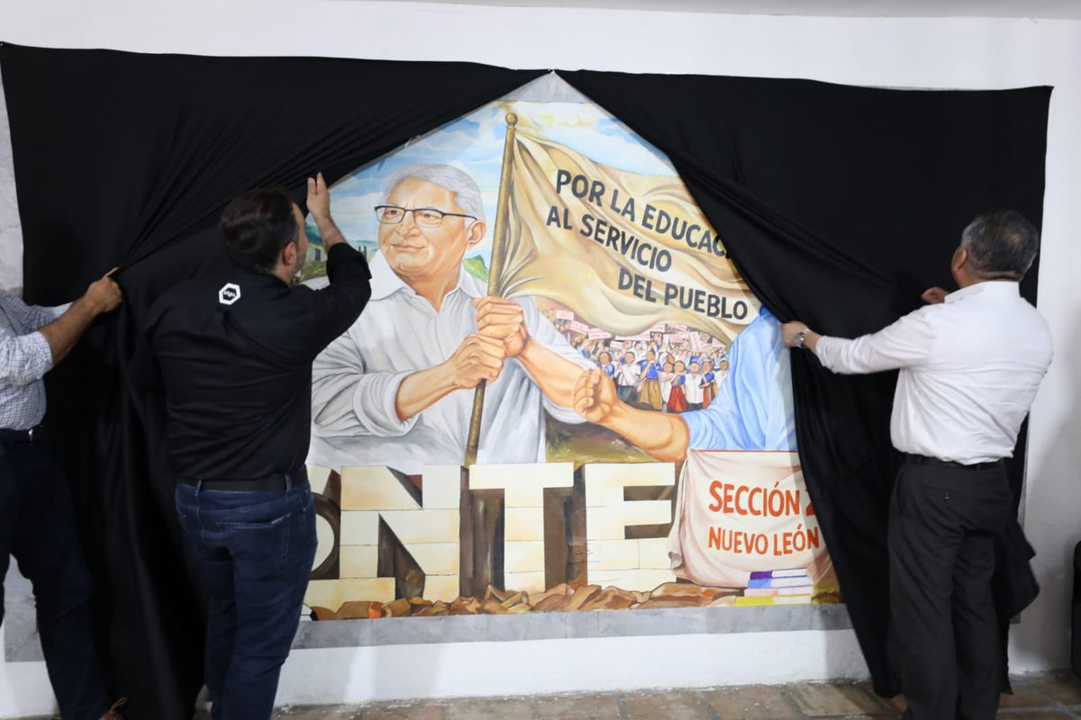 SNTE21's tweet photo. #TodosSomosUno🙋‍♂️
#UnoSomosTodos🙋‍♀️

El Secretario General de la Sección 21 del SNTE Mtro. José Francisco Martínez Calderón, se reunió con la Delegación #DIV10 del nivel jubilados con sede en Santiago, y que representa el Profr. Enrique Rodríguez Moya, https://t.co/9b623iaWun