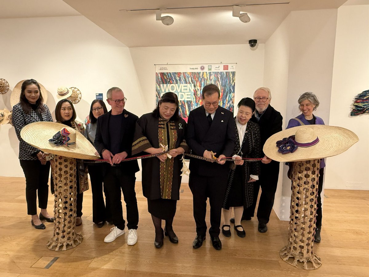 Royal Thai Embassy, London tweet media