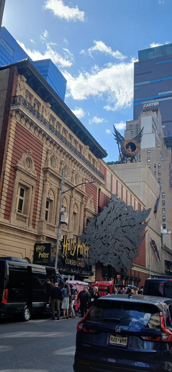 CJNewYork's tweet photo. Harry Potter &amp; The Cursed Child on #Broadway has been shortened to 3 hours with intermission, so of course I found this doable. You don't need to see the films to understand the play,  the cast works so hard &amp; the special effects are amazing. #theater https://t.co/oaCaqO0LDp