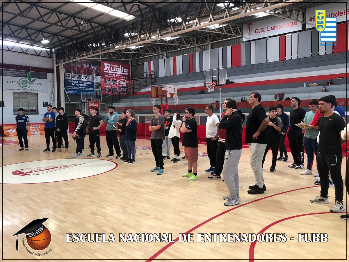 EneFubb's tweet photo. CURSO DE ENTRENADORES - SEMESTRE 1 https://t.co/gWYYMX4AnA